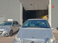 Usado Mercedes A180 Elegance 109 HP (80 kW) 2006 Cinzento Monovolume