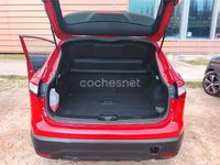 Usado Nissan Qashqai Visia 163 CV (119 kW) 2017 Rojo SUV