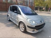Usado Peugeot 1007 110 CV (80 kW) 2008 Gris / plata Monovolumen