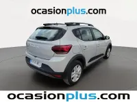 Usado Dacia Sandero Expression 91 CV (66 kW) 2024 Gris plata Utilitario