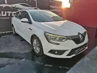 Usado Renault Mégane LIMITED 115 CV (84 kW) 2019 Blanco Berlina