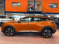 Usado Peugeot 2008 Allure 100 CV (73 kW) 2021 Naranja SUV