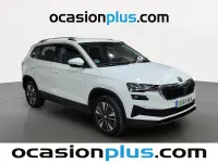 Usado Skoda Karoq Selection 116 CV (85 kW) 2024 Blanco SUV