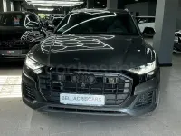 Usado Audi Q8 Premium 340 CV (250 kW) 2022 Gris / plata SUV