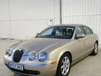 Usado Jaguar S-Type Executive 207 CV (152 kW) 2005 Beige Berlina