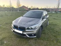 Usado BMW 225 Active Tourer iPerformance 224 CV (164 kW) 2017 Gris / plata Monovolumen
