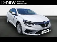 Usado Renault Mégane II Intens 115 CV (84 kW) 2021 Blanco Berlina