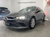 Usado Mercedes CLA200 Shooting Brake 150 CV (110 kW) 2020 Gris / plata Familiar