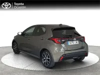 Usado Toyota Yaris Hybrid Style 116 CV (85 kW) 2022 Otro Monovolumen
