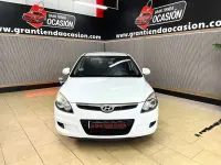 Käytetty Hyundai i30 Comfort 90 HP (66 kW) 2010 Valkoinen Viistoperä