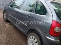 Usado Citroën Xsara Picasso 95 CV (69 kW) 2004 Gris / plata Monovolumen