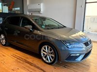 Usado Seat Leon FR 150 CV (110 kW) 2017 Gris / plata Berlina
