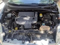 Usado Fiat Grande Punto Dynamic 75 CV (55 kW) 2007 Gris / plata Utilitario