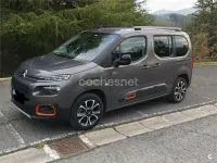 Usado Citroën Berlingo Shine 130 CV (95 kW) 2022 Gris / plata Monovolumen