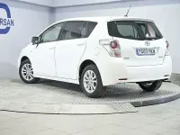Usado Toyota Verso Active 132 CV (97 kW) 2012 Blanco Monovolumen