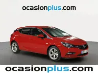 Usado Opel Astra Dynamic 125 CV (91 kW) 2019 Rojo Berlina