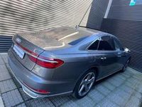 Usado Audi A8 Ambiente 286 CV (210 kW) 2018 Gris / plata Berlina