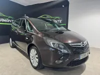 Usado Opel Zafira Tourer Excellence 136 HP (100 kW) 2016 Castanho Monovolume