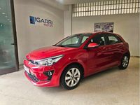 Usado Kia Rio 100 CV (73 kW) 2021 Rojo Berlina