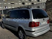 Usado Seat Alhambra 130 CV (95 kW) 2003 Gris / plata Monovolumen