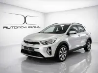 Usado Kia Stonic 101 CV (74 kW) 2024 Plateado SUV