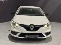 Usado Renault Mégane LIMITED 115 CV (84 kW) 2020 Blanco Berlina