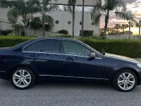 Usado Mercedes C200 Edition 136 CV (100 kW) 2013 Azul Berlina