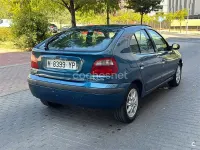 Usado Renault Mégane 95 CV (69 kW) 2000 Azul Berlina