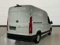 Usado Maxus eDeliver 9 150 kW (204 HP) 2024 Branco Van