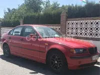 Usado BMW 318 115 CV (84 kW) 2005 Rojo Berlina