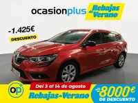 Usado Renault Mégane GrandTour LIMITED 140 CV (102 kW) 2018 Rojo Familiar