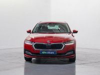 Usado Skoda Octavia Selection 110 CV (80 kW) 2023 Rojo Familiar