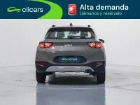 Usado Kia Stonic 120 CV (88 kW) 2023 Verde SUV
