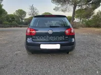 Usado VW Golf IV Trendline 105 CV (77 kW) 2005 Azul Berlina
