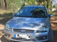 Usado Ford Focus Sport 136 CV (100 kW) 2005 Gris / plata Berlina