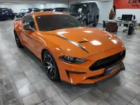 Usado Ford Mustang Fastback 291 CV (214 kW) 2020 Naranja Coupe