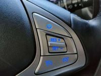 Usado Hyundai ix20 Comfort 116 CV (85 kW) 2014 Negro Utilitario