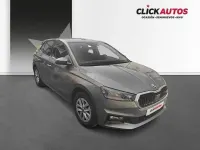 Usado Skoda Fabia Selection 95 CV (69 kW) 2025 Gris / plata Utilitario
