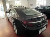 Usado Opel Insignia Excellence 140 CV (102 kW) 2013 Granate Berlina