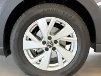Usado VW Taigo 95 CV (69 kW) 2023 Gris SUV
