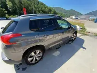 Usado Peugeot 2008 Style 100 CV (73 kW) 2016 Gris / plata SUV