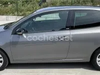 Usado VW Golf VII Advance 105 CV (77 kW) 2012 Gris / plata Berlina