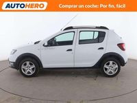 Usado Dacia Sandero Stepway 90 CV (66 kW) 2015 Blanco Utilitario