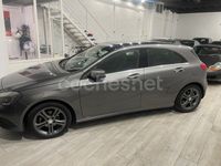 Usado Mercedes A180 Urban 109 CV (80 kW) 2015 Gris / plata Berlina