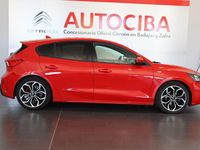 Usado Ford Focus ST-Line 125 CV (91 kW) 2019 Rojo Utilitario