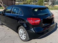 Usado Mercedes A180 109 CV (80 kW) 2018 Negro Berlina