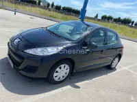 Usado Peugeot 207 75 CV (55 kW) 2010 Negro Berlina