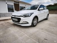 Usado Hyundai i20 84 CV (61 kW) 2018 Blanco Berlina