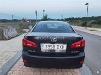 Usado Lexus IS220d Luxury Line 177 CV (130 kW) 2006 Gris / plata Berlina