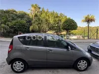 Usado Mercedes A160 Exclusive 82 CV (60 kW) 2011 Gris / plata Utilitario